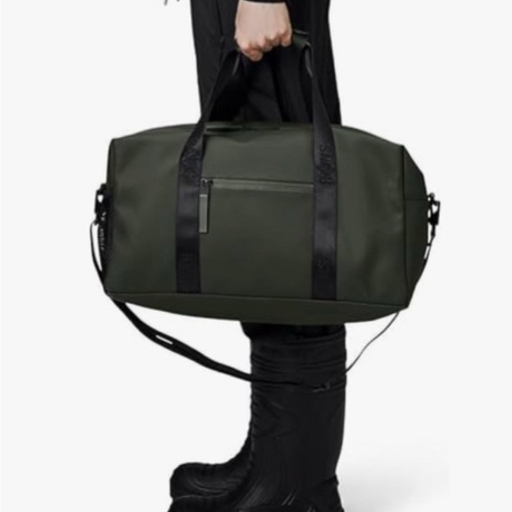 RAINS—Trail Unisex Waterproof Duffle / Outdoor Sports Bag & Fitness, Army Green